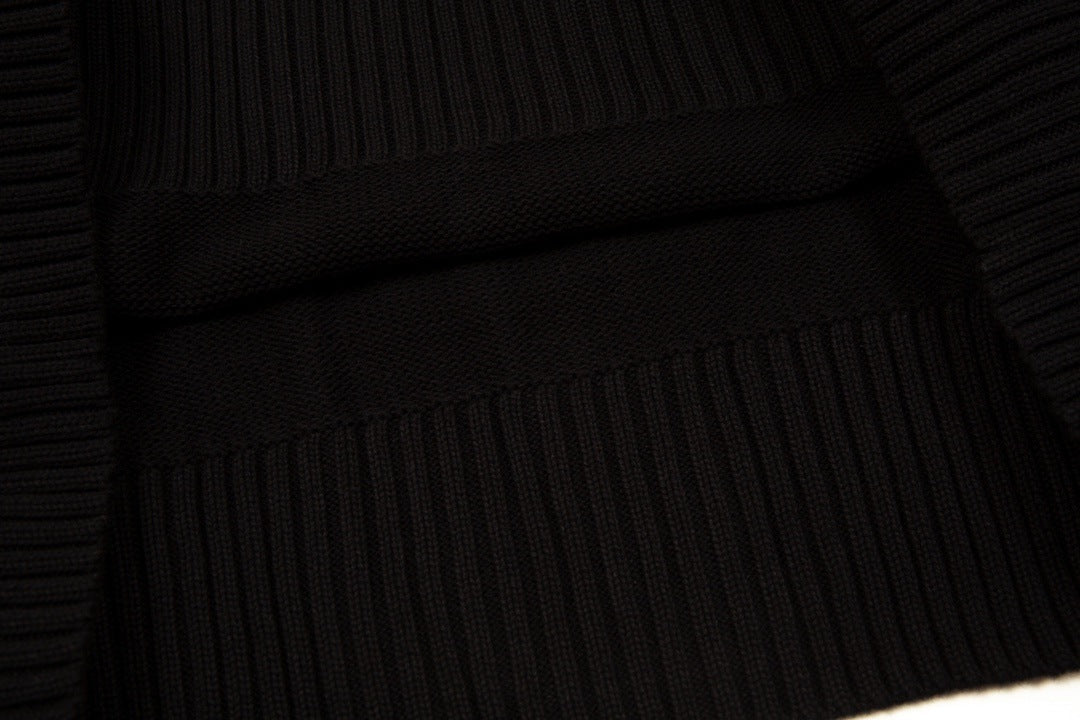 "Heart" - Sweater Black