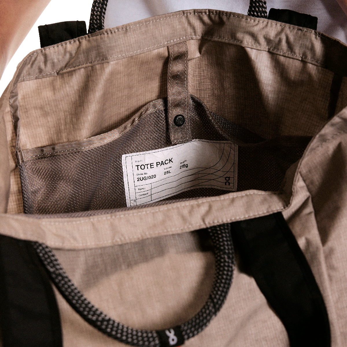ON Tote Pack 25L