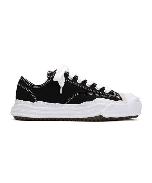 "Aeson Low Top" Sneaker