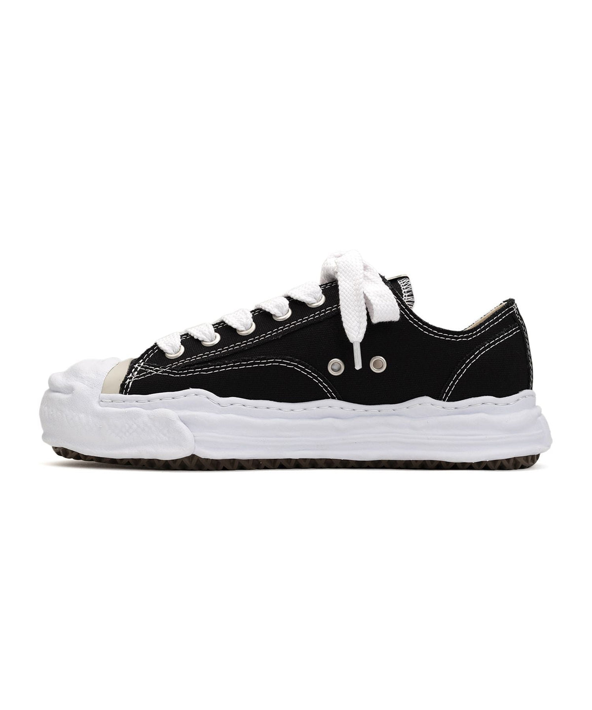 "Aeson Low Top" Sneaker
