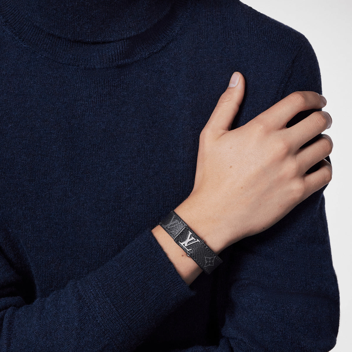 "LV" Bracelet